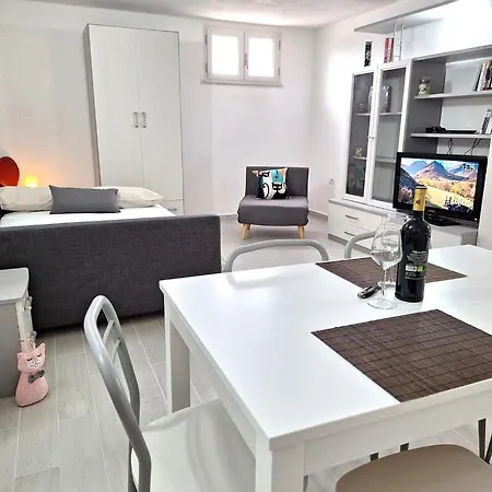 Casa Blanchette Apartment Orosei