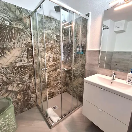 Casa Blanchette Орозеи